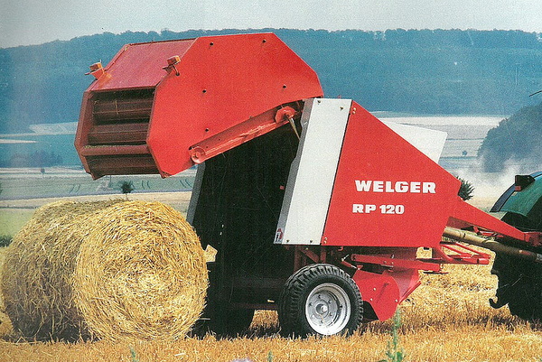 neu--Welger RP1200--Funktion Ballen Wiese--Prospekt-cover--X_600p